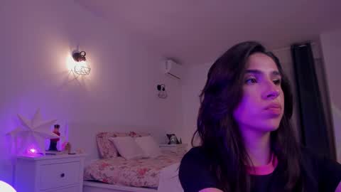 Juicy online show from December 14, 8:47 pm