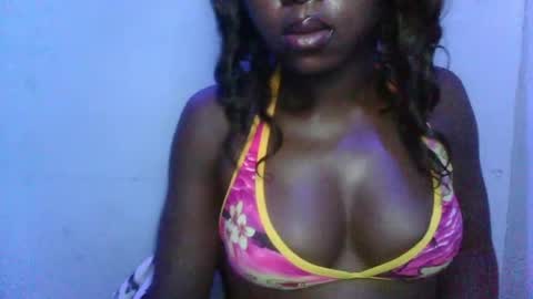 juicyyxboobs online show from May 7, 1:21 am