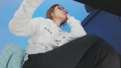 Julia Schedule 10 pm to 4  am GTM-5 online show from October 18, 6:53 pm