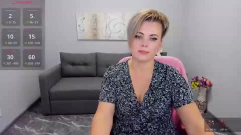 Julia online show from November 24, 1:24 pm