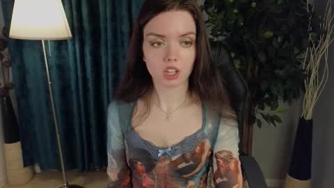 juliamoss online show from March 4, 4:19 am