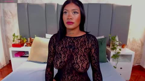 juli online show from October 10, 11:42 pm