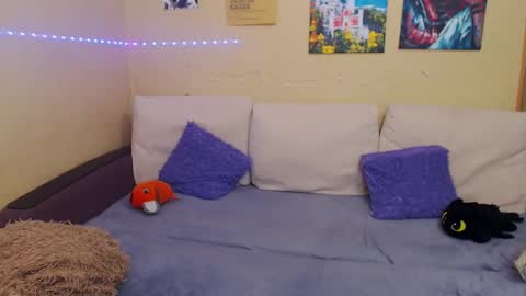 Snapshot of juliasane_ chatting on March 3, 3:04 pm Jul online show from March 3, 3:04 pm