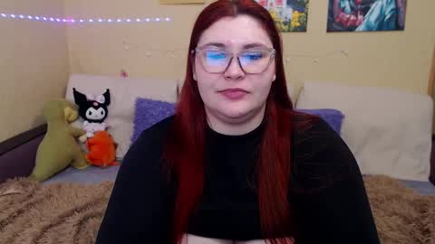 Snapshot of juliasane_ chatting on February 5, 4:26 pm Jul online show from February 5, 4:26 pm