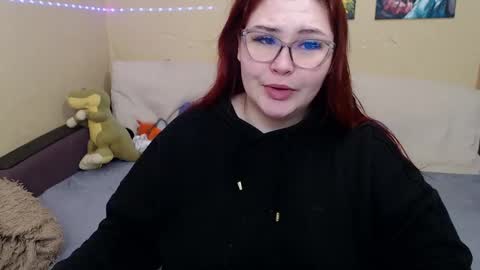 Snapshot of juliasane_ chatting on January 17, 11:17 am Jul online show from January 17, 11:17 am