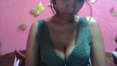 julie0612 online show from November 8, 8:08 am