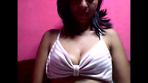 julie0612 online show from February 8, 6:55 pm