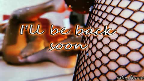 Julie online show from February 26, 4:28 pm