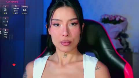 julie_turner_ online show from June 30, 1:10 pm