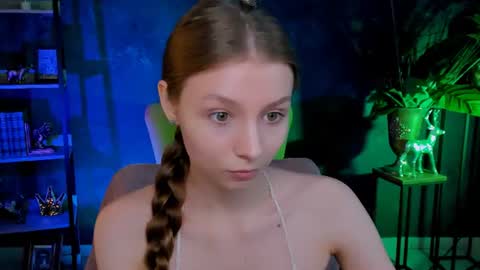 juliedaniel online show from July 3, 4:29 am