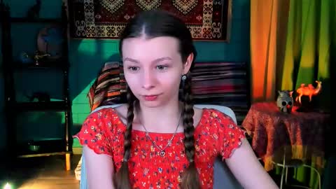 juliedaniel online show from November 27, 8:50 am