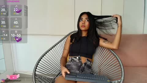 Juli online show from January 4, 7:23 pm