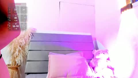 Julieta  online show from April 19, 10:48 am