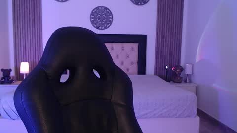 Julieta online show from December 18, 3:00 am