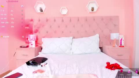 julietakane online show from March 6, 5:14 am