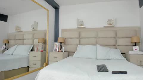 julietakane online show from January 20, 8:50 pm