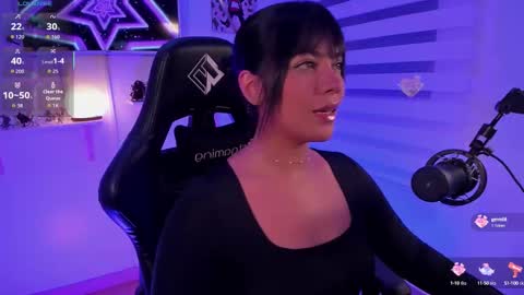 Snapshot of julietariverss chatting on September 12, 2:01 am Julieta online show from September 12, 2:01 am