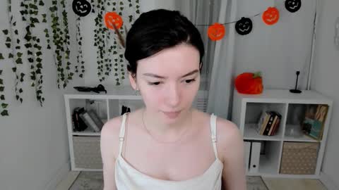 Julieta or Jully online show from October 31, 5:42 am