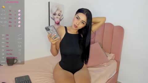 julieth online show from December 14, 11:29 am