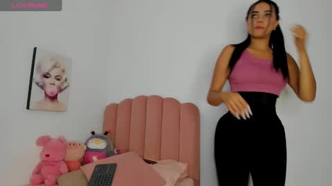 julieth online show from January 13, 9:09 pm