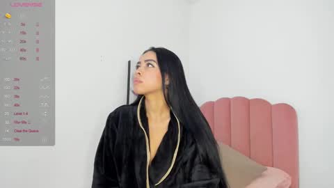 julieth online show from February 5, 11:23 am