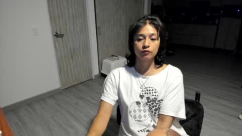 juliethkain online show from December 16, 2:25 am