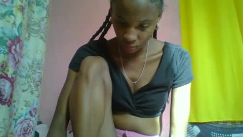 Snapshot of juliexexy chatting on January 16, 4:28 am juliexexy online show from January 16, 4:28 am