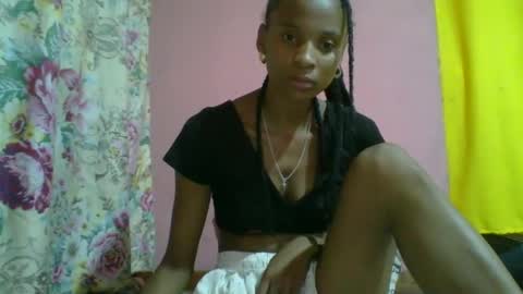 Snapshot of juliexexy chatting on January 16, 2:30 pm juliexexy online show from January 16, 2:30 pm