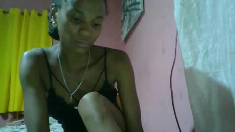 Snapshot of juliexexy chatting on January 13, 6:59 pm juliexexy online show from January 13, 6:59 pm