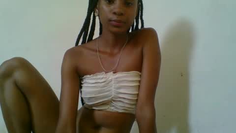 Snapshot of juliexexy chatting on February 14, 6:34 am juliexexy online show from February 14, 6:34 am