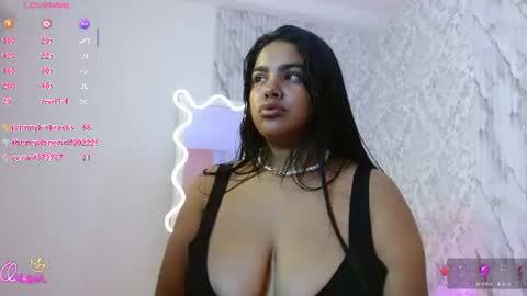 juliieta_tay online show from July 13, 8:48 am