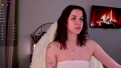Julia online show from February 16, 6:54 pm