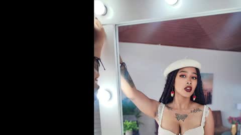 Juls Cosmic online show from June 8, 12:39 am