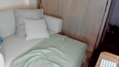 july_correa online show from January 17, 11:23 pm