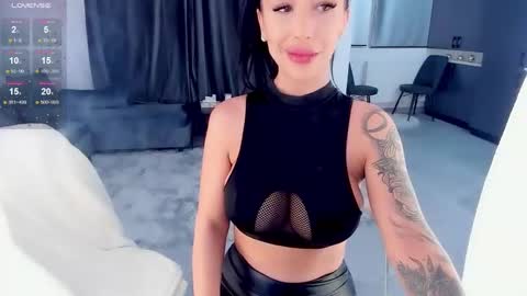 julya online show from January 17, 8:33 pm