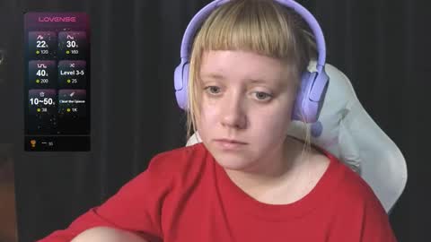Snapshot of june_shy0 chatting on September 13, 7:16 am June online show from September 13, 7:16 am