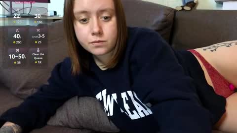 Snapshot of june_shy0 chatting on February 26, 10:16 am June online show from February 26, 10:16 am