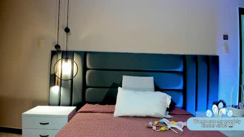 Jupiter Fox online show from April 2, 1:03 am