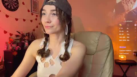 Jessica  I will be here on Tuesday November 26th online show from April 19, 6:10 pm