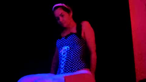 justadumbgirl69 online show from October 5, 10:42 am