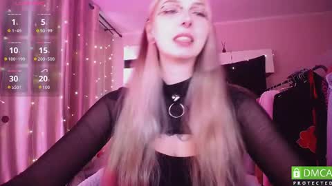 justmeowgirl online show from June 26, 4:58 am