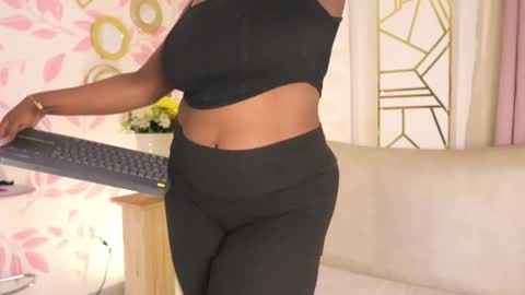 Snapshot of justnala_ chatting on March 3, 4:00 am Nala online show from March 3, 4:00 am