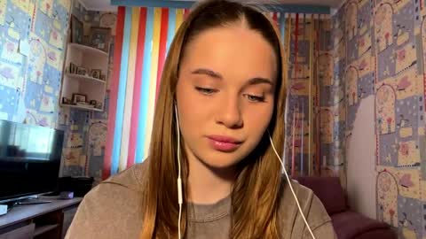 Melissa online show from May 6, 6:06 am