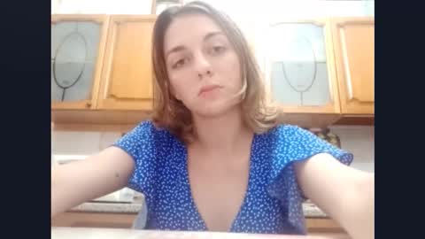 Snapshot of kacilangowski chatting on September 8, 3:00 pm Nika online show from September 8, 3:00 pm