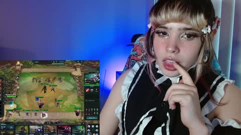 Kairi online show from December 13, 9:09 pm