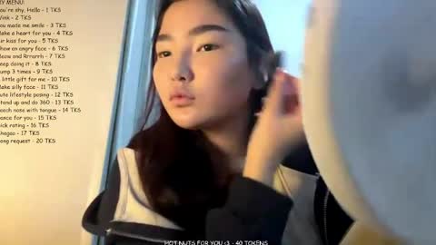 Sakura online show from May 4, 3:16 pm