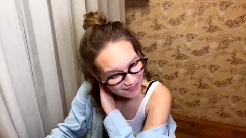 Kallie online show from November 2, 3:59 pm