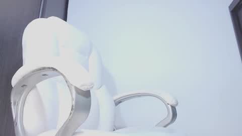 Hannah online show from March 8, 12:51 am