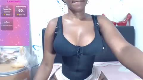 Snapshot of kandysexy chatting on October 19, 6:32 pm Paola online show from October 19, 6:32 pm