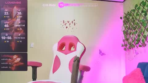 Karen  online show from November 4, 2:11 pm